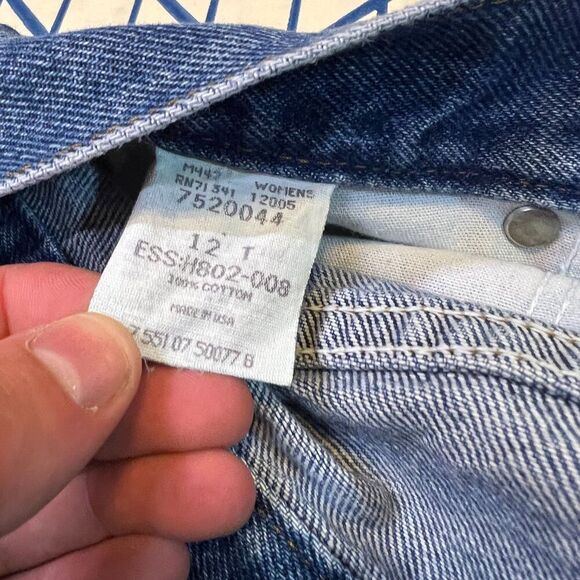 L.L Bean Jean Shorts Women's Size 12T Blue Denim Outerwear - Picture 8 of 9